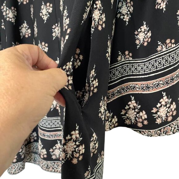 Xhilaration Black Floral Boho Dress Long Bell Sleeves Keyhole Pockets L - Picture 6 of 15